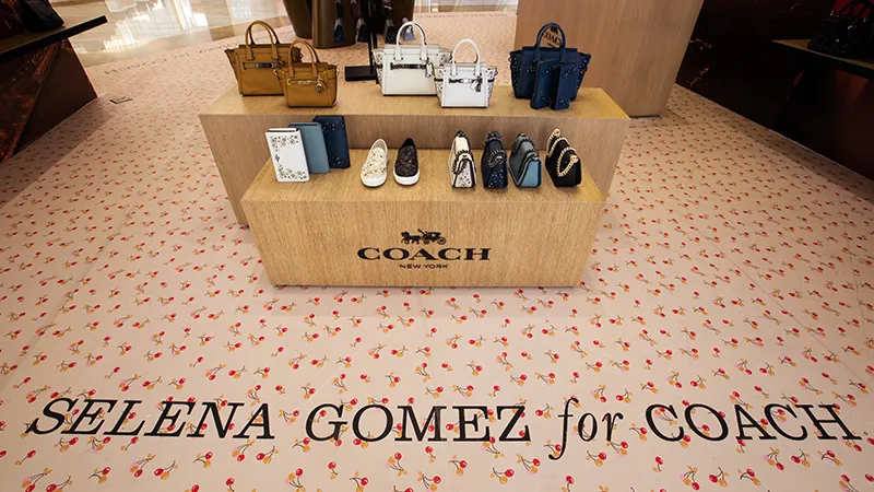 Selena-Gomez-Coach
