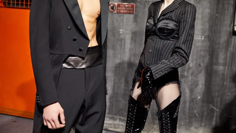 Moschino - backstage - Milan Men's Fashion Week Fall/Winter 2018/19