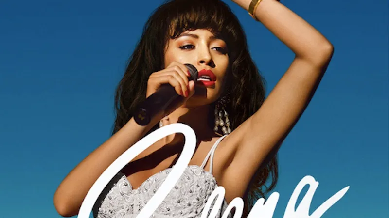 Christian Serratos es Selena en la nueva serie de Netflix.
