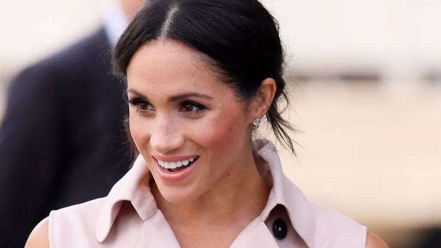 meghan-markle-pink-dress-1531825441