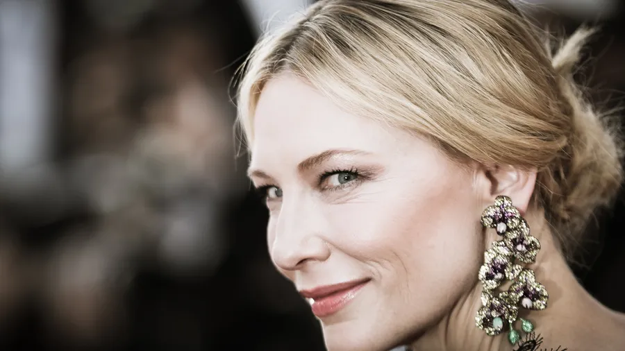 Cate-Blanchett-Cannes-2018-Red-Carpet