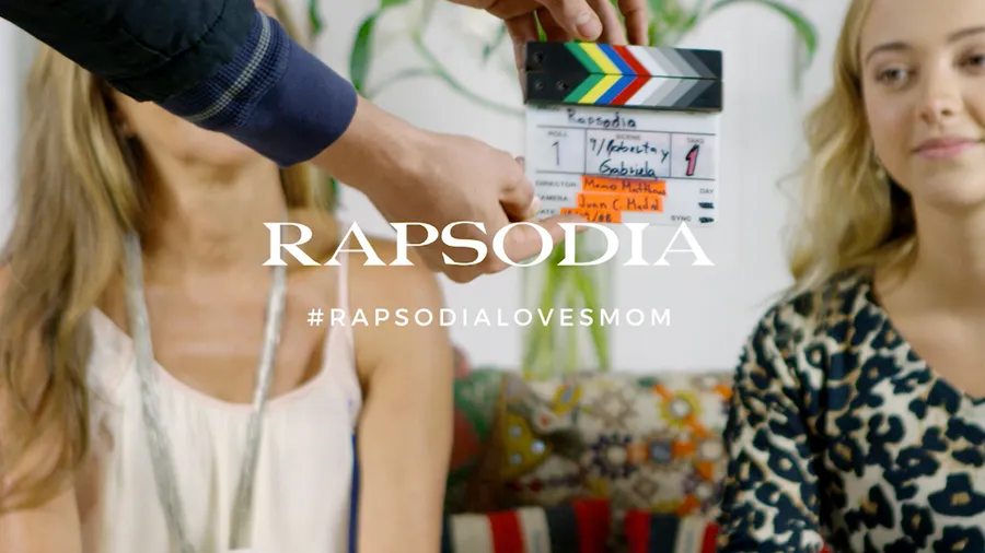 Rapsodia-Loves-Mom
