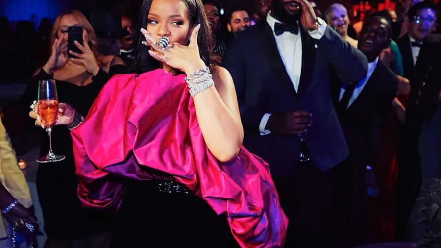 rihanna-ugg