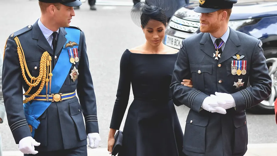 Meghan-Markle-Little-Black-Dress