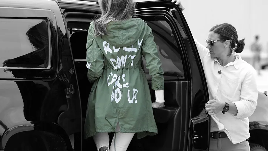 melania-trum-rebelion-vestimenta