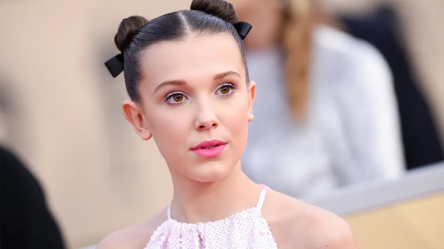 Millie-Bobby-Brown-SAG-LEia