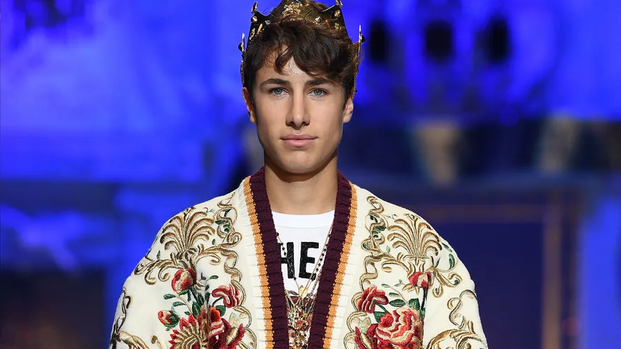 Juan-Pa-Zurita-Dolce-Gabbana-2018