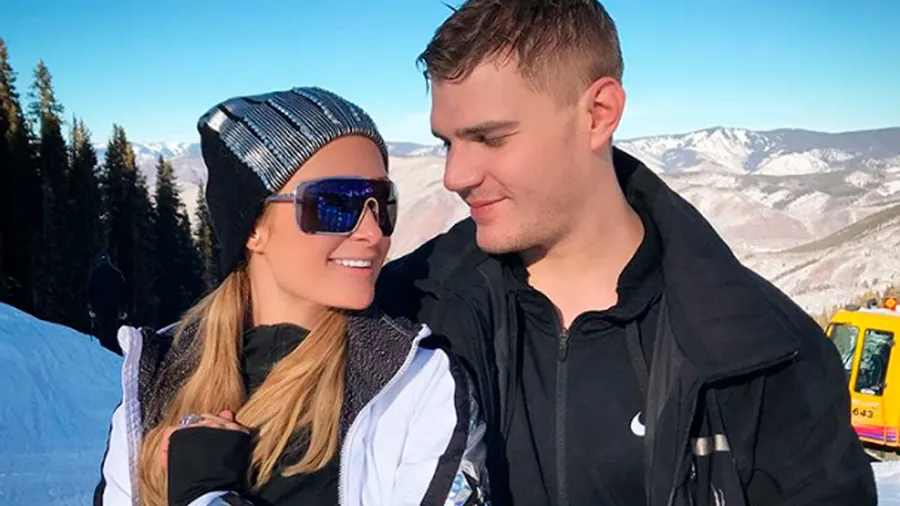 paris hilton comprometida