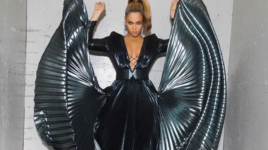 queen-b