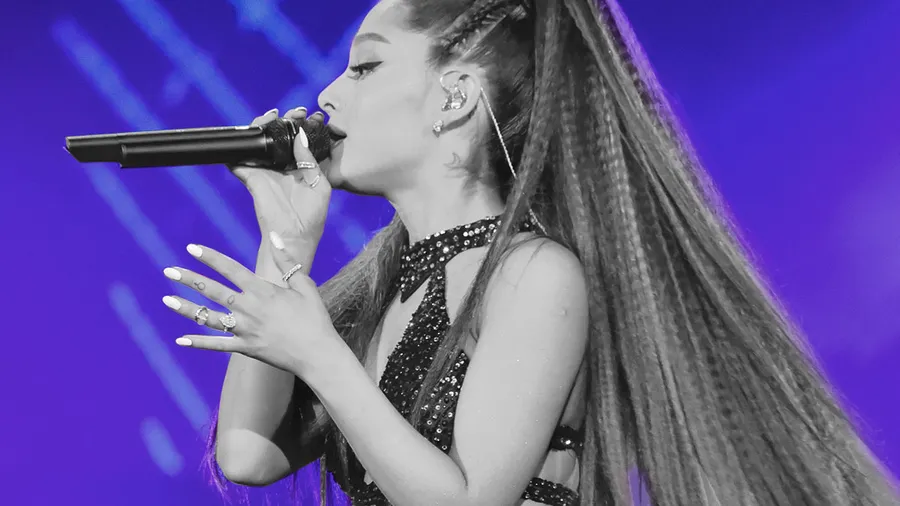 Ariana-Grande-Anillo-Compromiso-Pete-Davidson