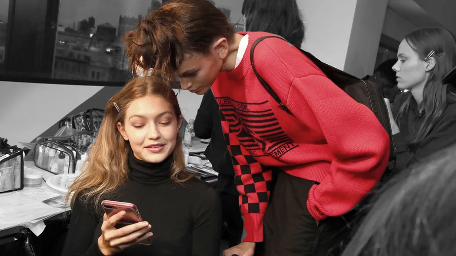 Anna Sui - Backstage - September 2018 - New York Fashion Week: The Shows