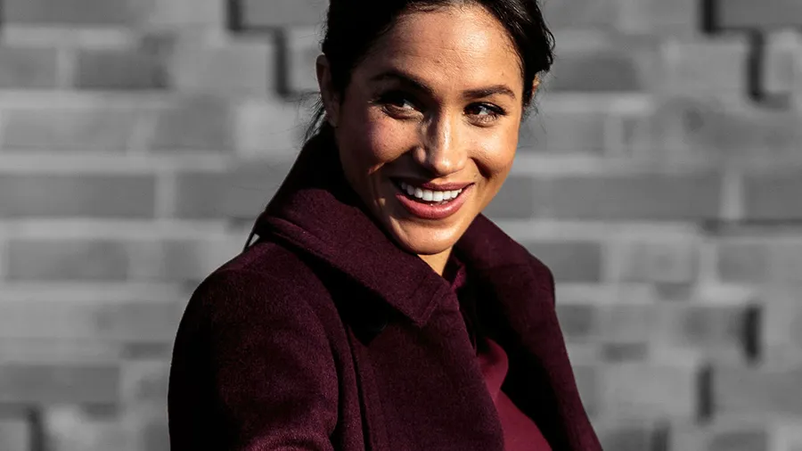 Meghan-Markle-coat-vino-kate-middleton