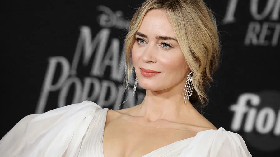 Emily-Blunt-Mary-Poppins-Estreno-Red-carpet