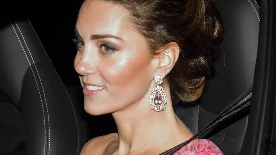 kate-middleton-aretes-meghan-markle