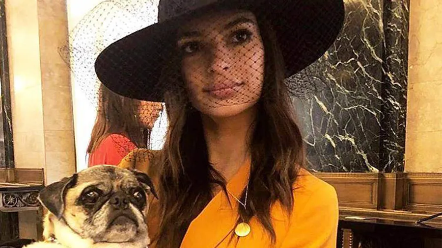 Emily Ratajkowski en Xochimilco, Coyoacán y sus vacaciones por