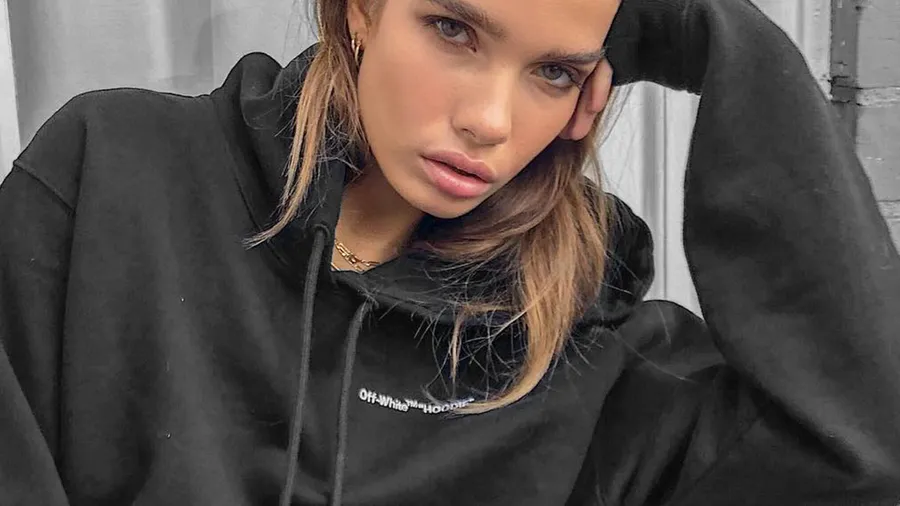 Hana-Cross-Brooklyn-beckham-nueva-novia