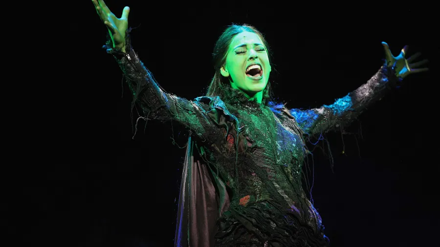 Danna Paola vuelve a ser Elphaba en la película de Wicked