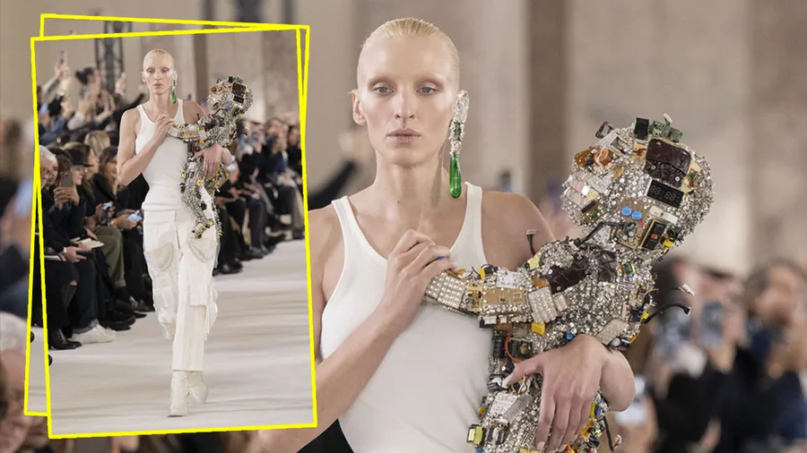 schiaparelli bebe ciborg robot