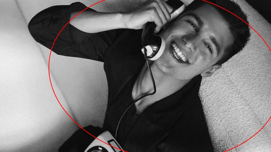 Juan Pablo Fuentes: el nuevo it boy que conquistó Netflix con "Bandidos"