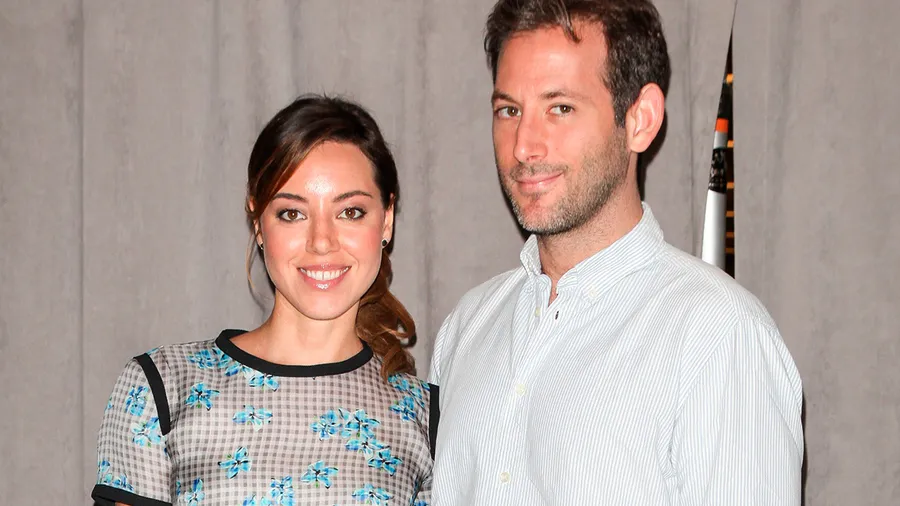 Aubrey Plaza muerte esposo
