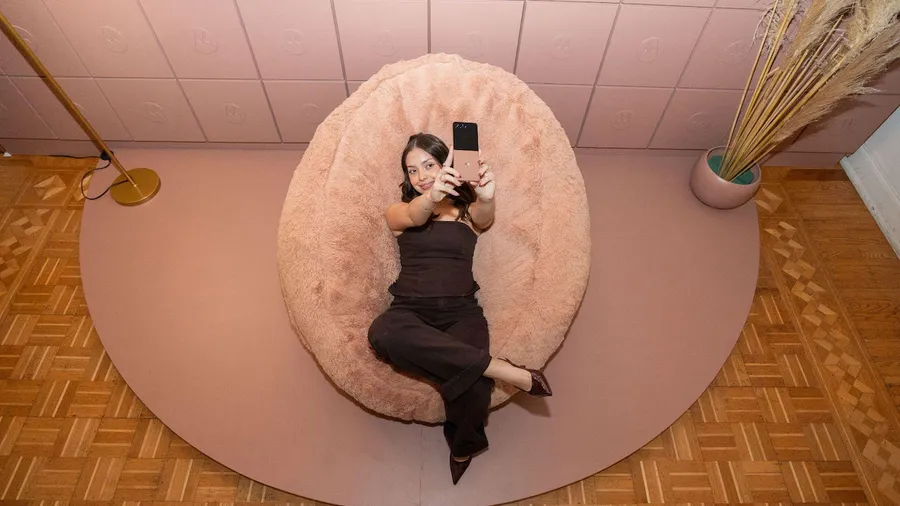 Mocha Mousse: así se lleva el Color del Año en moda y tecnología