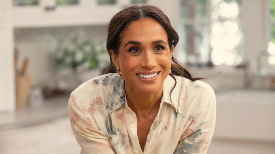 Meghan explica su cambio de apellido en Con amor, Meghan.