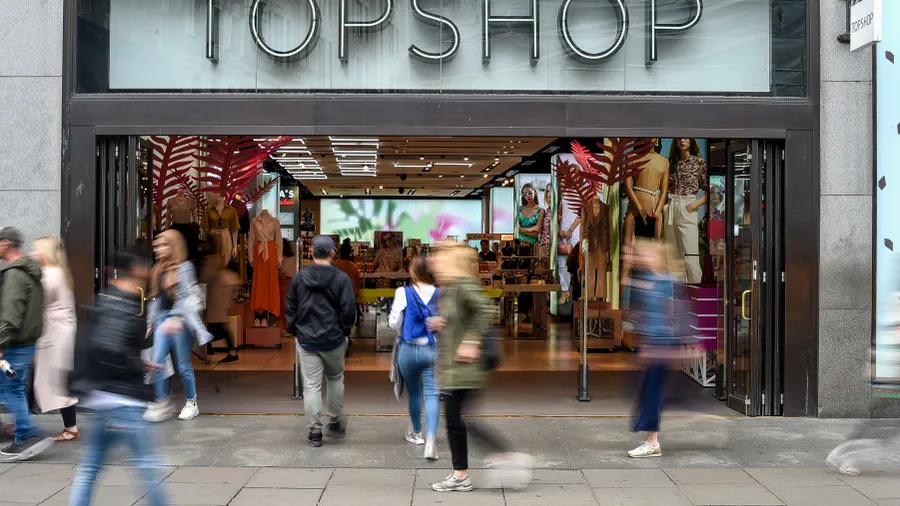 Sir Philip Green Agrees Extra Arcadia Pension Top-up
