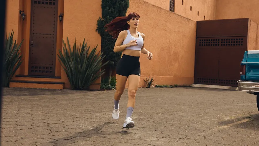 Así como Vico Volkova, corre con adidas supernova