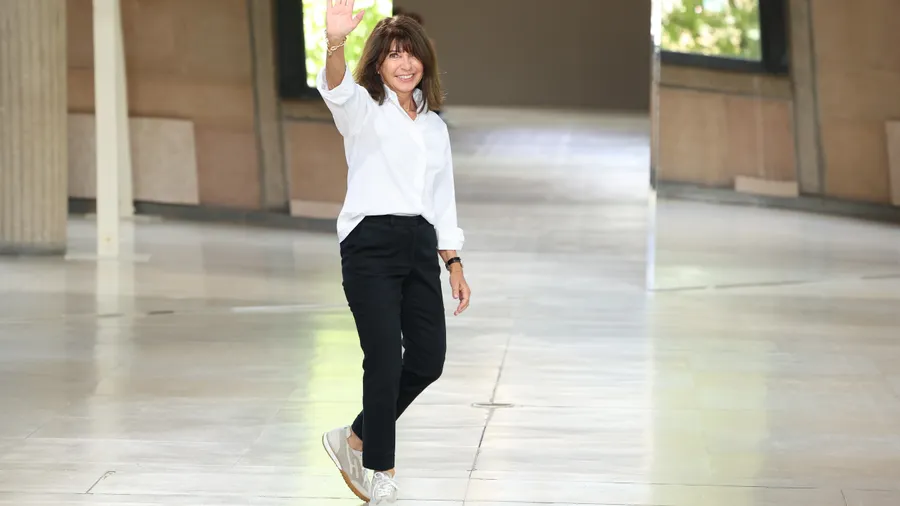 Véronique Nichanian deja Hermès