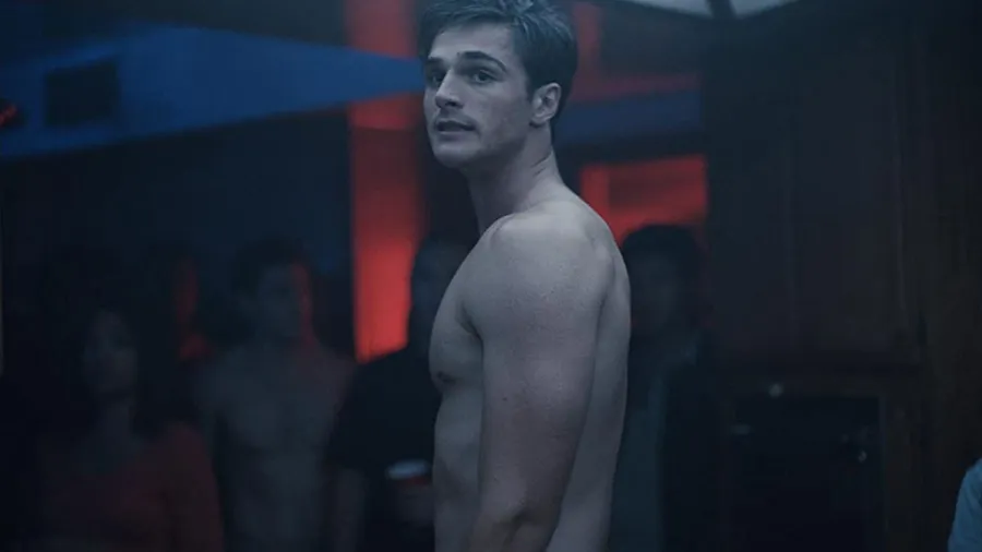 Jacob Elordi entrena para Euphoria, pero eso sí, usando siempre el cubrebocas