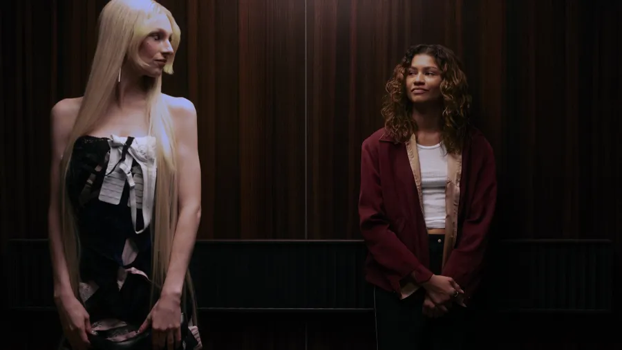hunter-schafer-zendaya.jpg