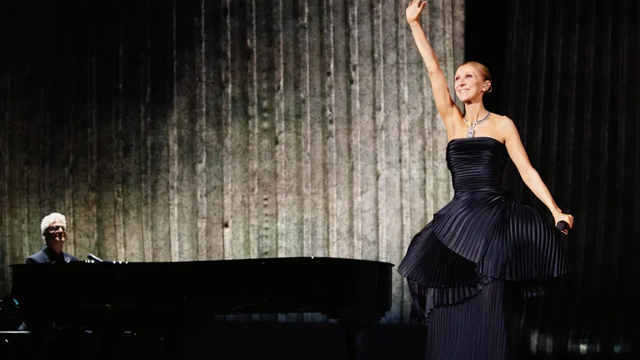 Céline Dion durante la primera noche de su residencia en París