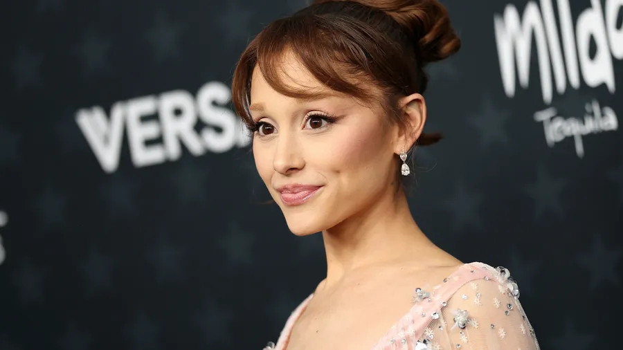 Ariana Grande en los Critics Choice Awards (Foto: Getty)