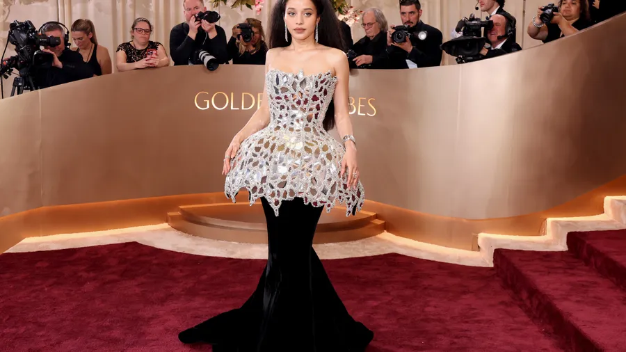 plateado golden globes tendencia evento