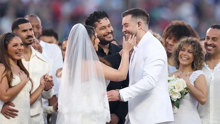 ¿Fue real la boda de Bad Bunny en el Super Bowl? Sí