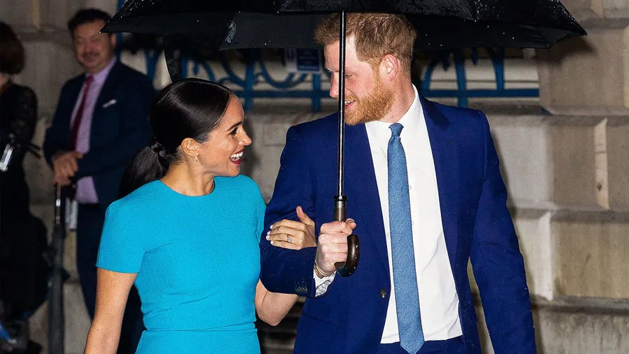 meghan-markle-harry-guardespaldas-angelina-brad