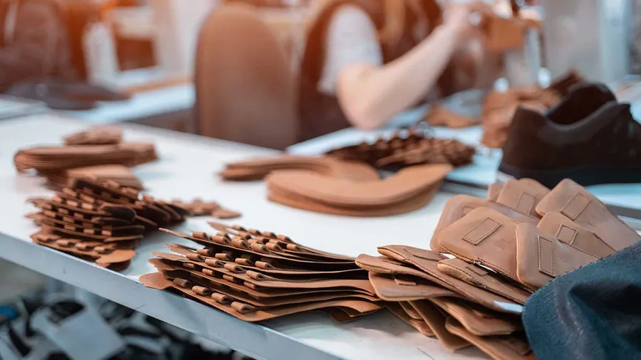 italia-gobierno-fabricar-zapatos