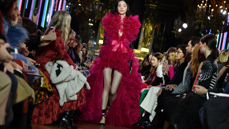 Schiaparelli : Runway - Paris Fashion Week - Haute Couture Spring Summer 2019