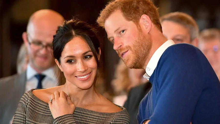 Harry-y-Meghan-escapando-el-palacio-próxima-película-ex-duques-Sussex-