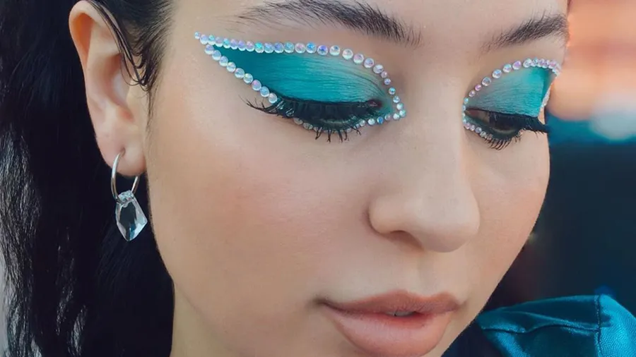 KIRSTEN-COLEMAN-FREE-MASTERCLASS-ZOOM-euphoria-gratis-makeup artist-maquillaje-2