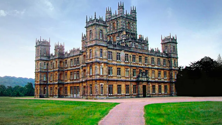 downtown-abey-airbnb-castillo