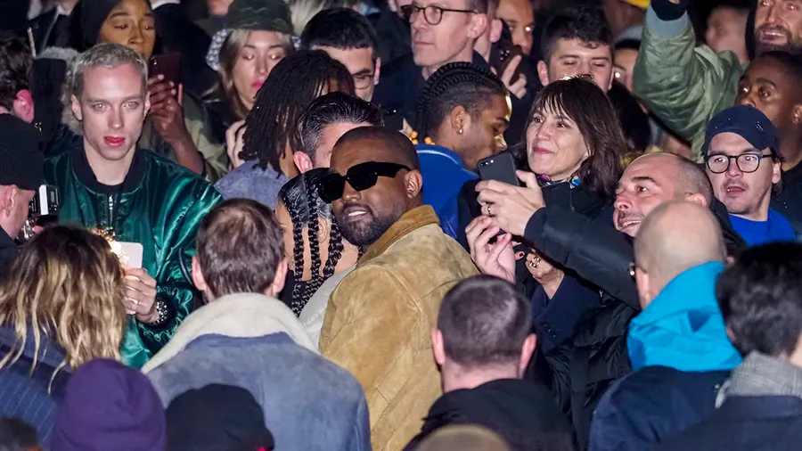 Celebrity Sightings - Paris Fashion Week Womenswear Fall/Winter 2020/2021 : Day Eight