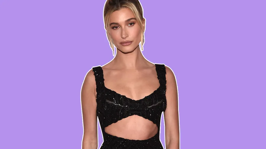 Hailey Bieber se cansó de las burlas a sus meñiques y explica que es genético