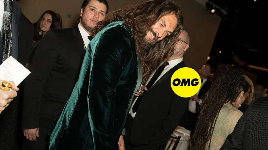 jason-momoa-tank-top-golden-globes