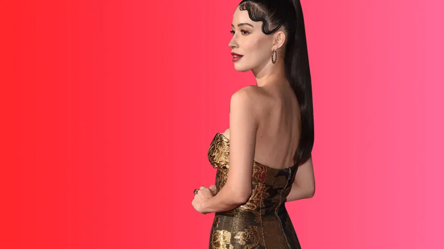 Christian Serratos habla de la película de JLo y su inspiración para ser Selena