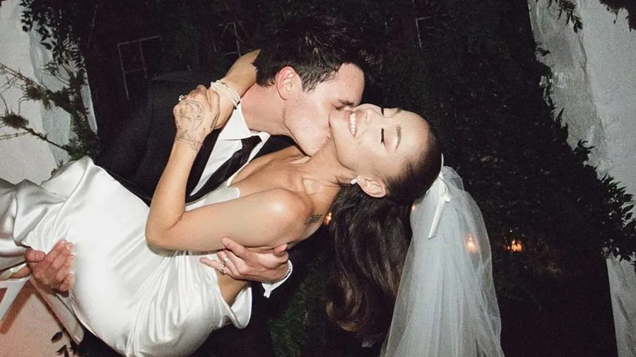 Las primeras fotos de la boda de Ariana Grande y su espectacular look de novia