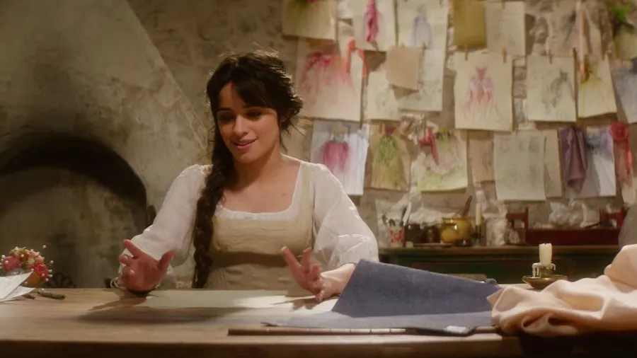 Camila Cabello en Cinderella (2021).