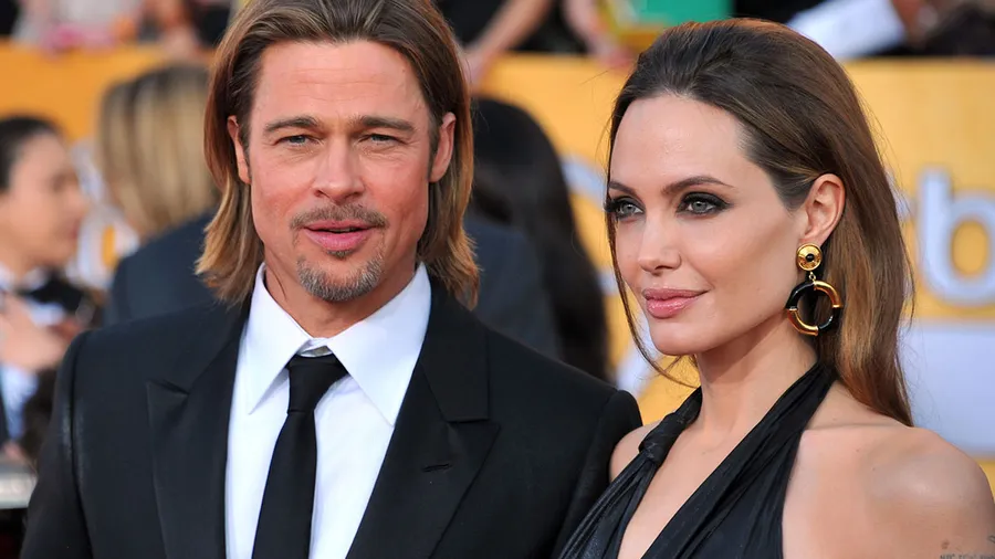 angelina-jolie-brad-pitt (1).jpg