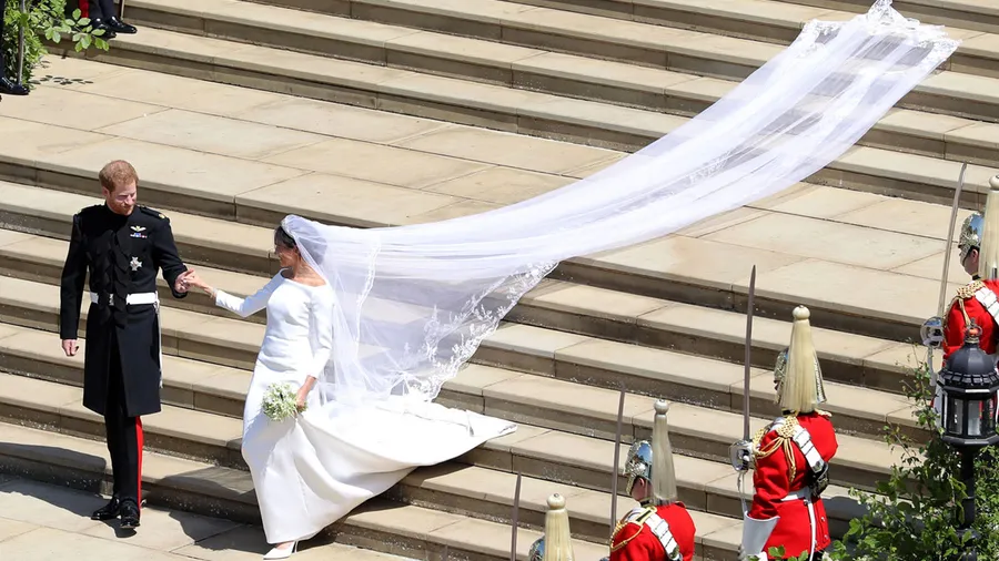meghan-wed-dress.jpg