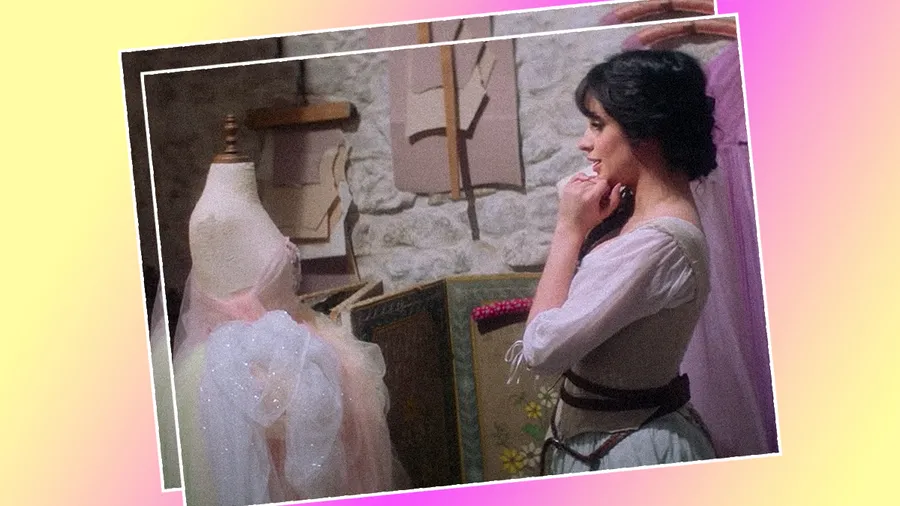 Camila Cabello en Cenicienta (2021).